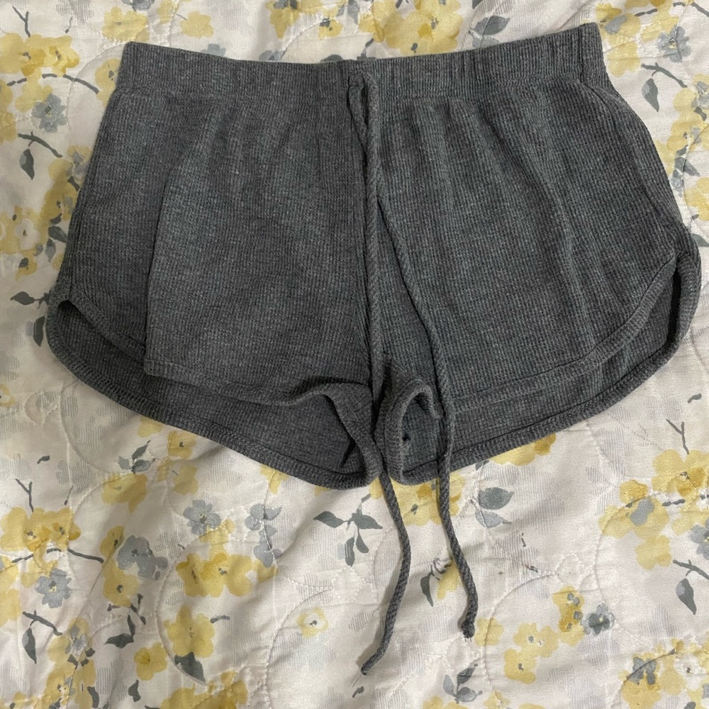 Small grey Bozzo pajama shorts